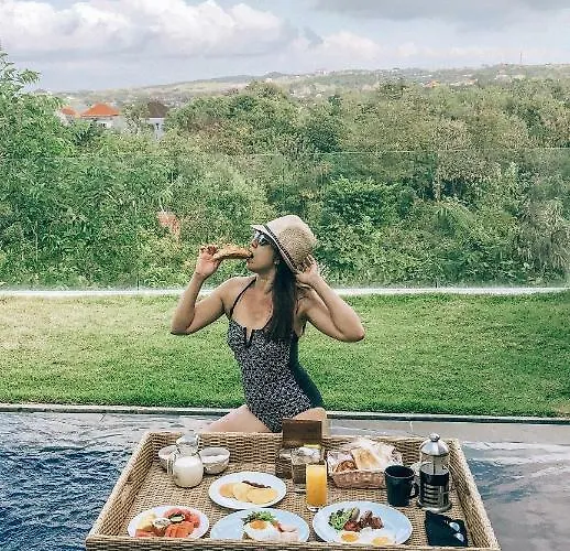 Aurelia Villa *